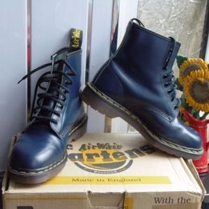 Rare Navy blue Dr martens